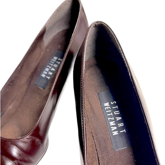 Stuart Weitzman size 8.5 rich leather with stacked decorative 2.5 inch heel - Picture 4 of 8